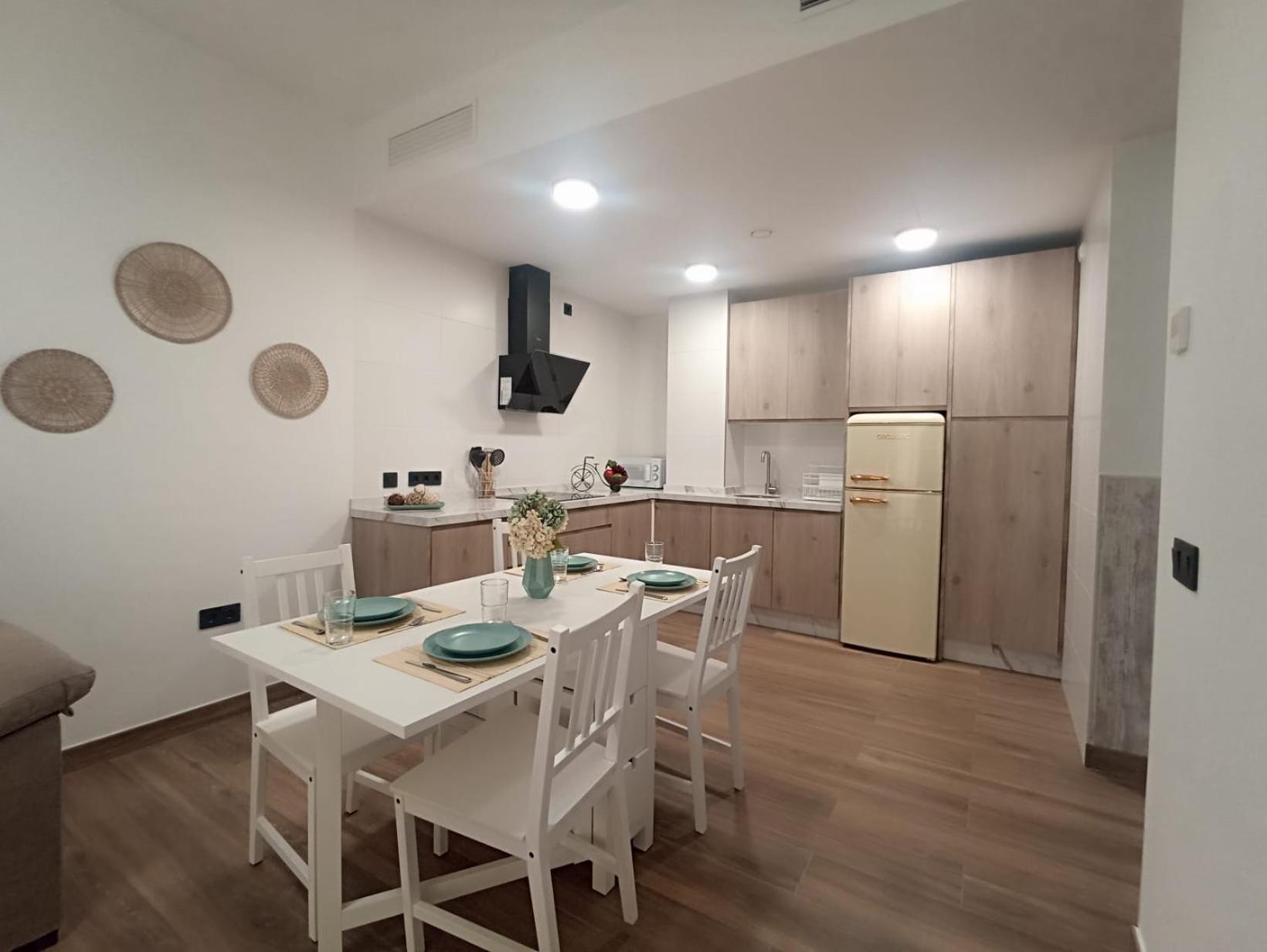 Apartamento Nuevo Centrico Con Aparcamiento Privado Incluido Alcalá de Guadaira Exterior foto