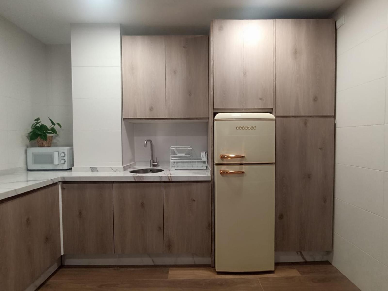 Apartamento Nuevo Centrico Con Aparcamiento Privado Incluido Alcalá de Guadaira Exterior foto